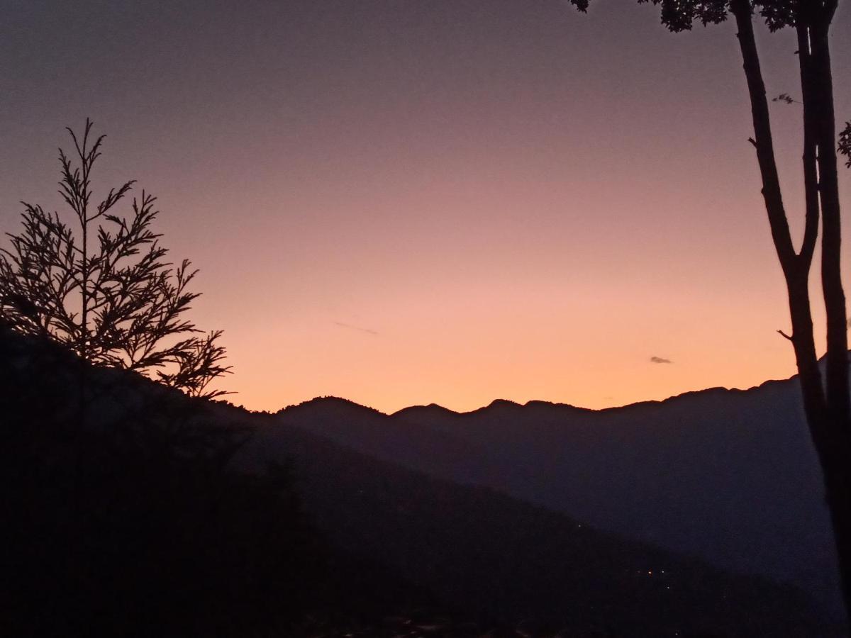 Khi Gha Thang Pelling Bagian luar foto